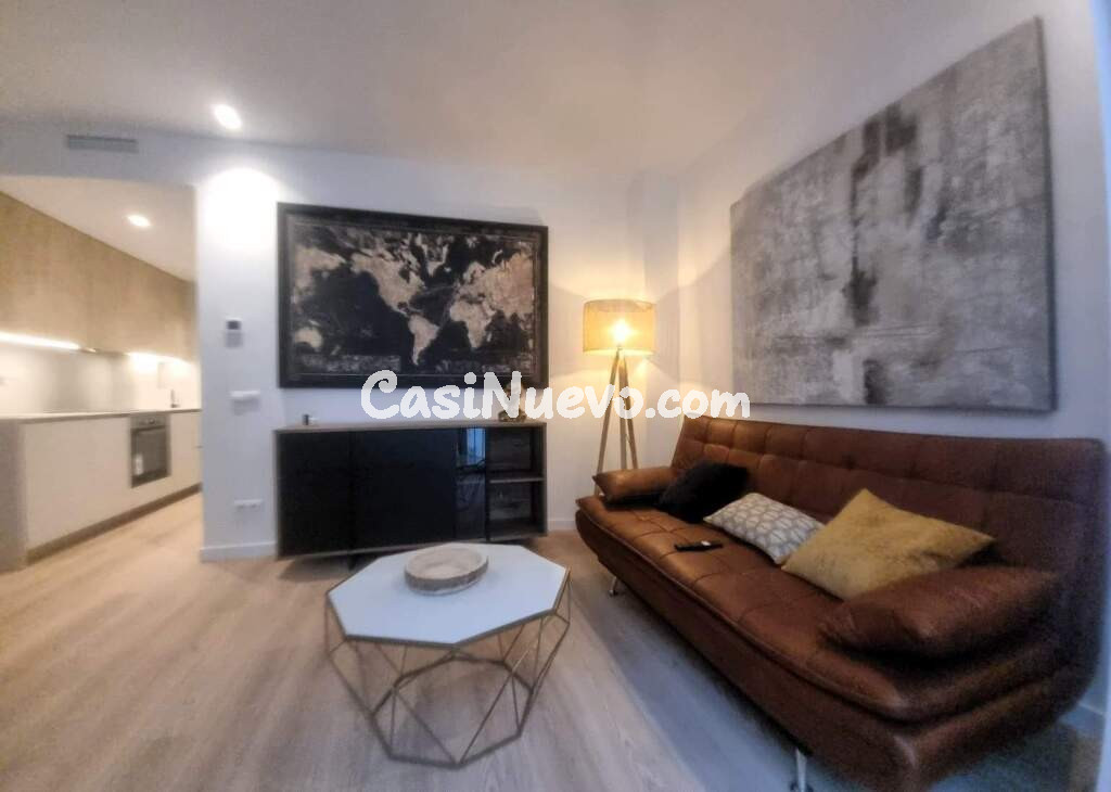 Apartamento de lujo a estrenar, 2 habitaciones. Insonorizado y a pasos del mar.