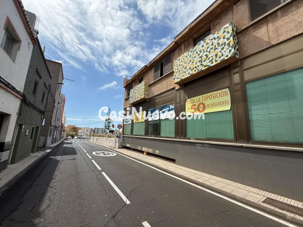 Gran Local en Venta en La Laguna - Espacio que Impulsa a tu Negocio