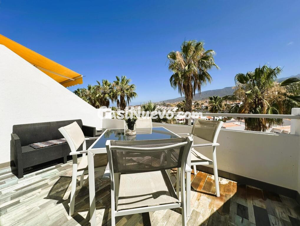 Encantador Estudio con Terraza y Vista al Mar en Torviscas