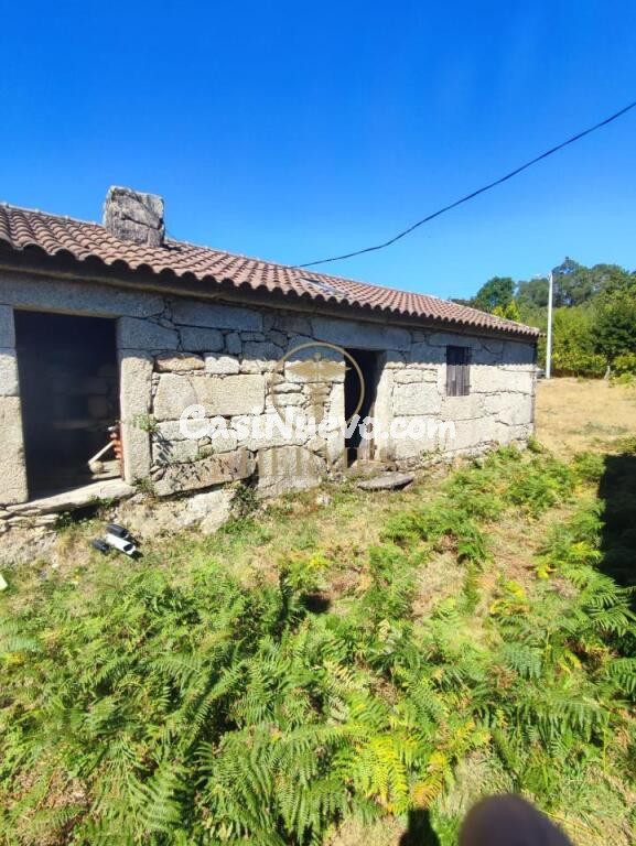 Se vende casa rustica  en obra, Porriño.