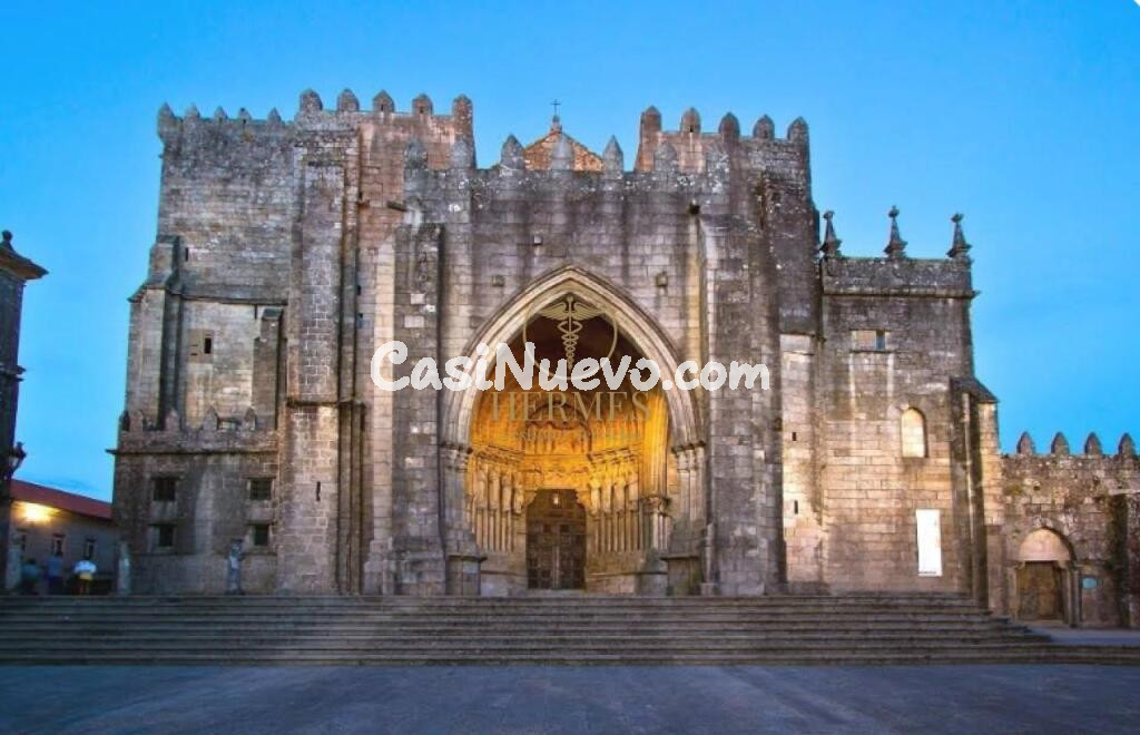 Venta de  Casa señorial en Tui, Camino de Santiago