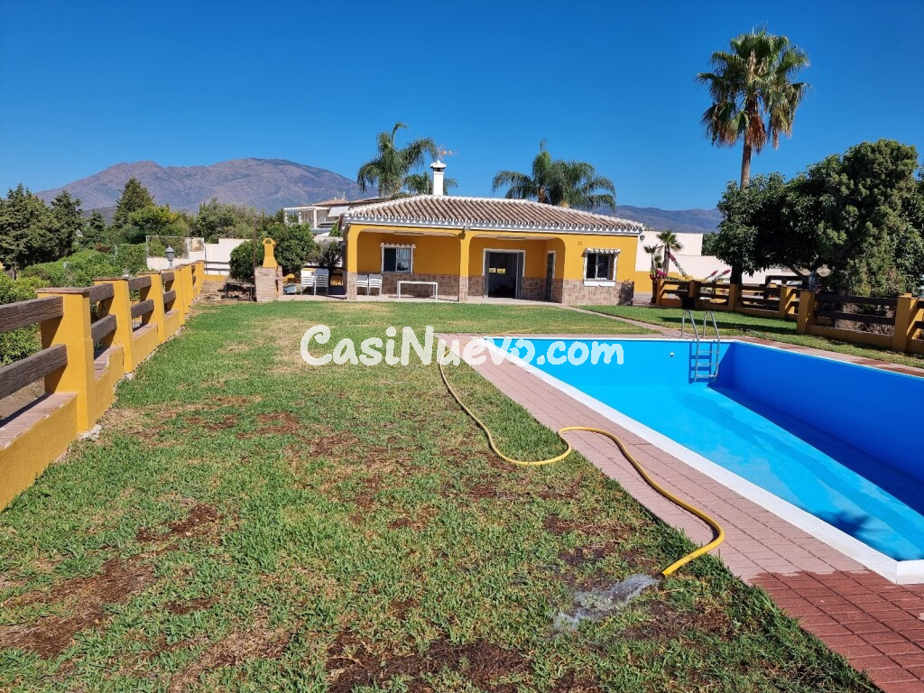 Casa de campo-Masía en Venta en Estepona Málaga