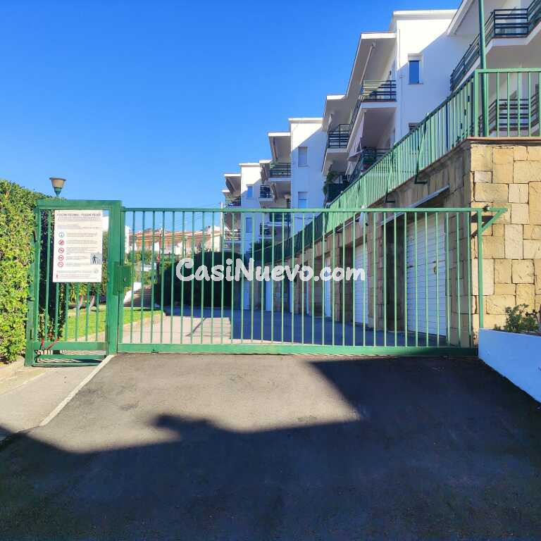 Parking coche en Venta en Mas Oliva, El Girona