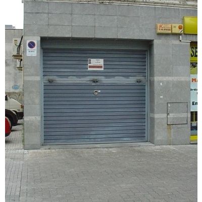 Alquiler de plaza de Garaje en Avda. Francesc Macia 157