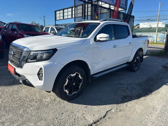 nissan navara 2.3 4x4 at