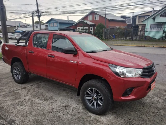 toyota hilux 4x4 2.4