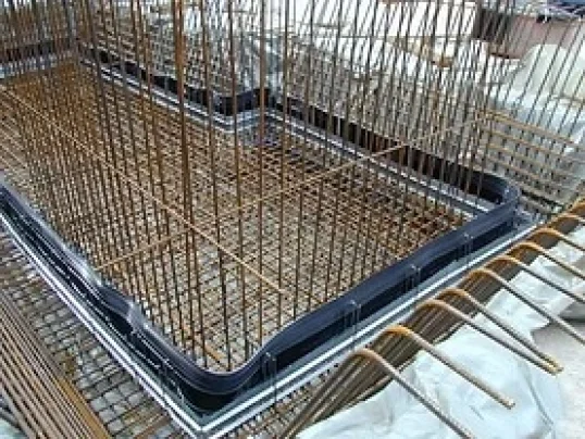 banda de pvc ojillada