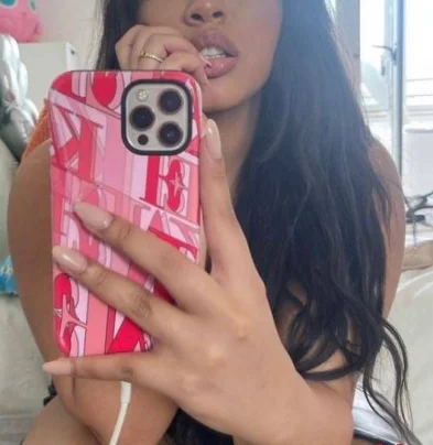 / / / / charla erótica. Soy una morena de piel canela / / / /