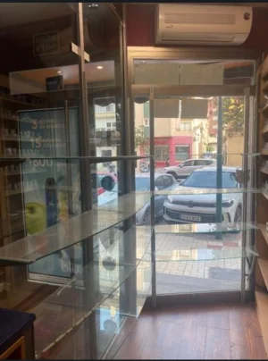 alquiler de local con 95 m2 en héroe de sostoa