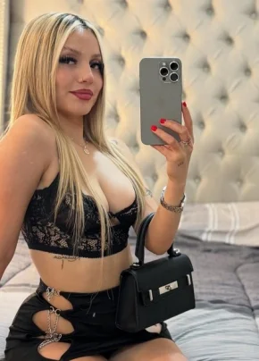 la Rubia Venezolana Más Sexy de Zamora !