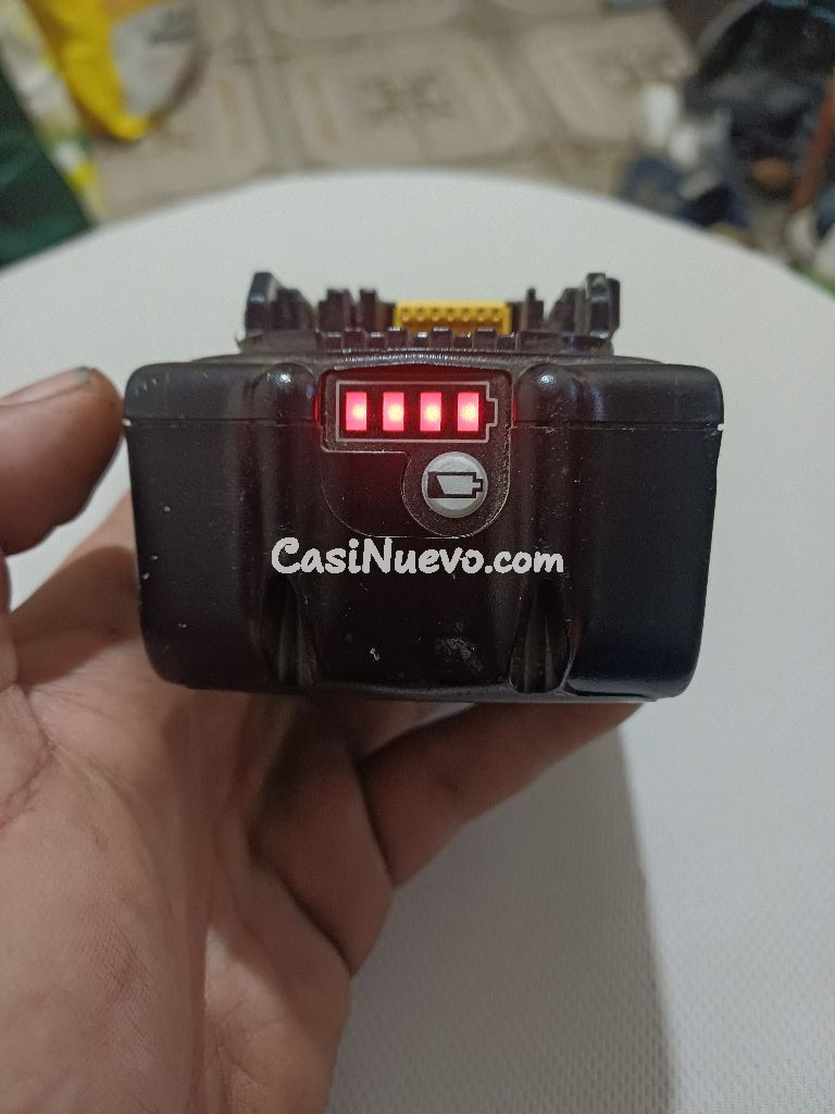 Batera Recargable Makita 18V 4.0Ah - foto 3
