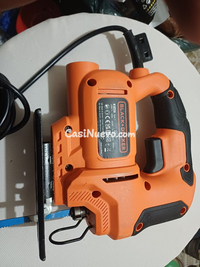 Caladora Black &amp; Decker 400W