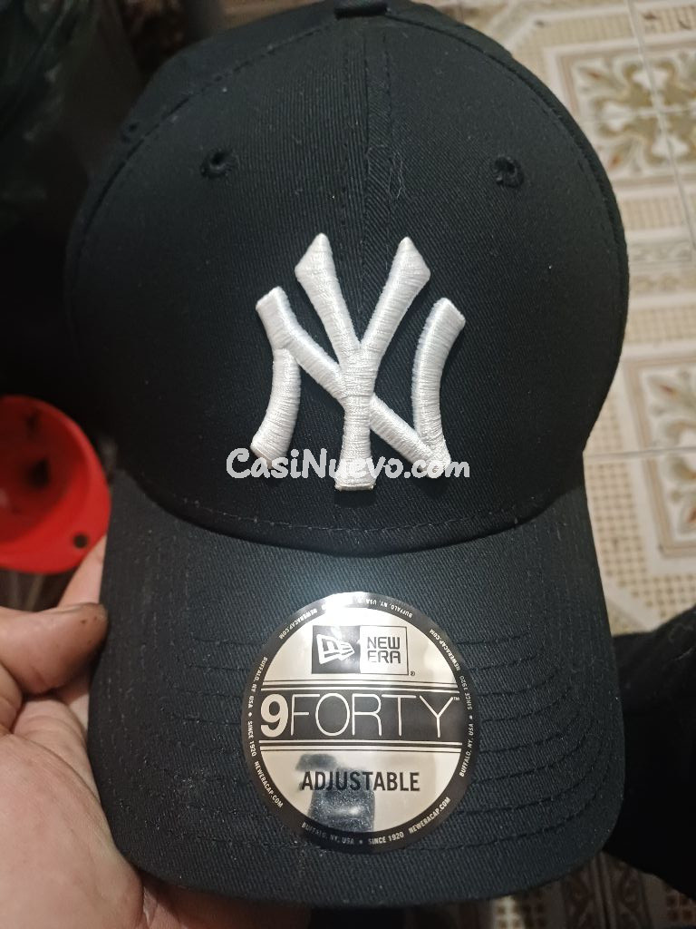 Gorra New Era NY Negra Ajustable