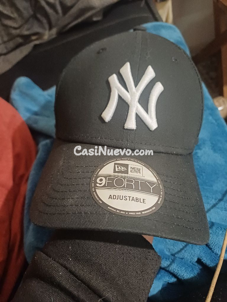 Gorra New Era NY Negra Ajustable