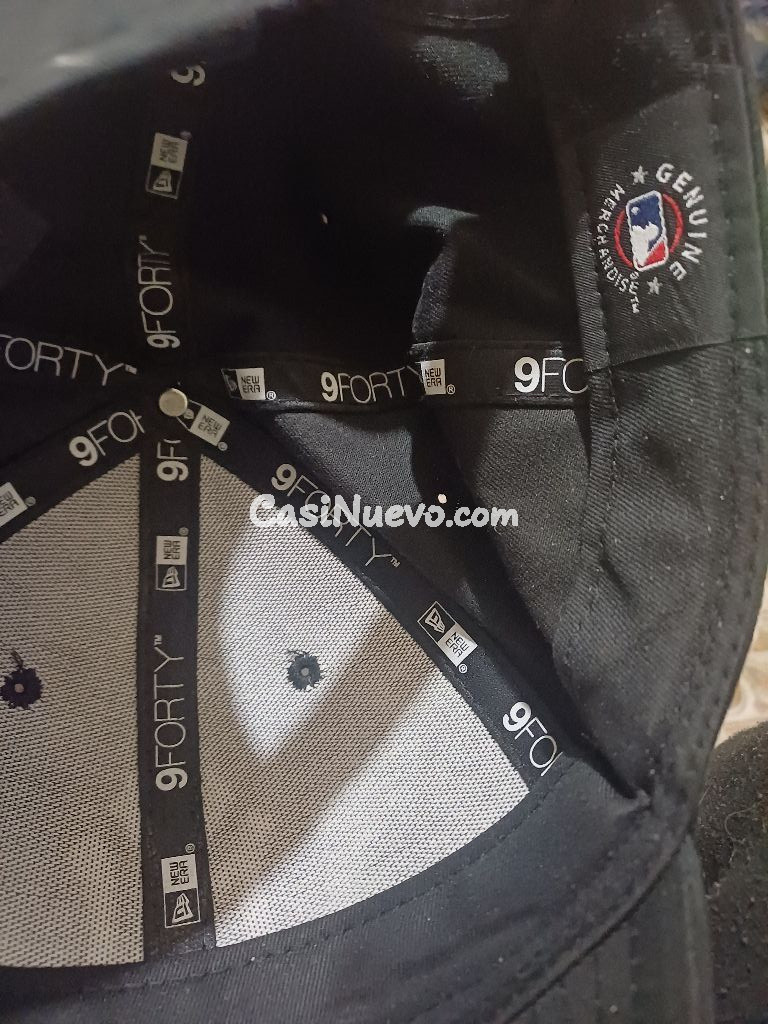 Gorra New Era NY Negra Ajustable - foto 3