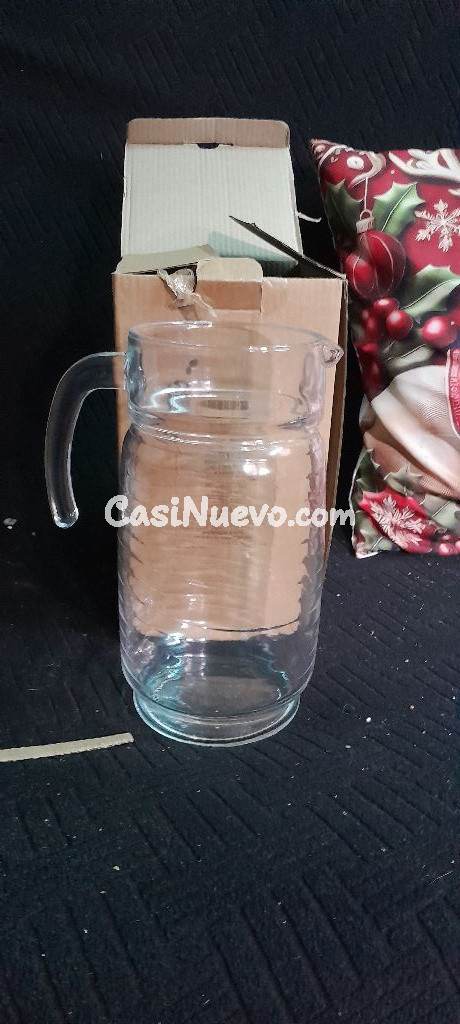 Jarra de vidrio con caja original