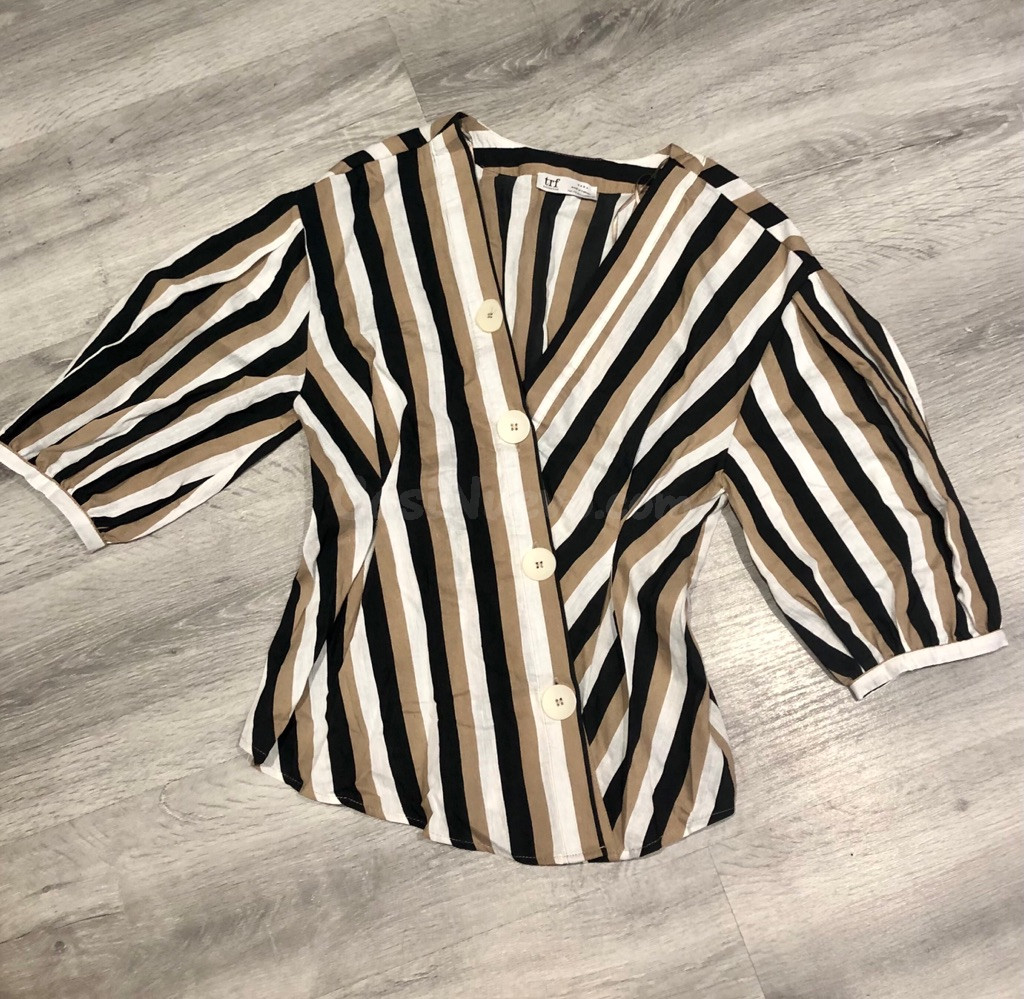 Blusa de Zara TRF con rayas - foto 2