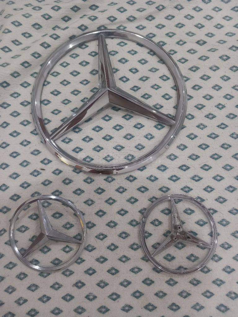 Insignias Mercedes Benz 3 unidades por 10 e