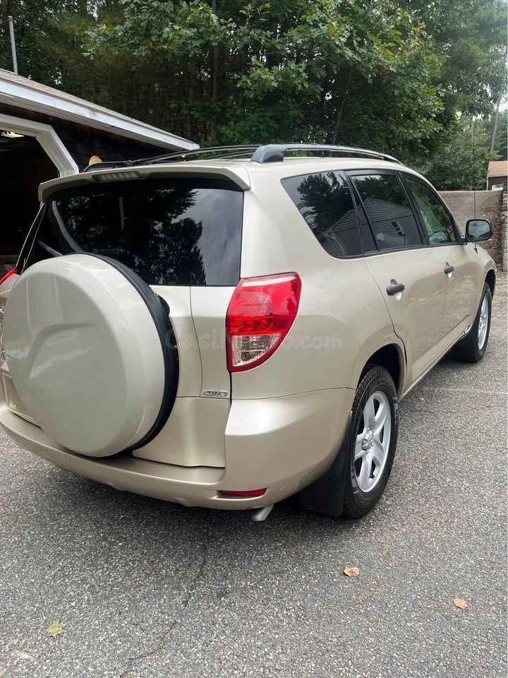 Toyota RAV4 - foto 2