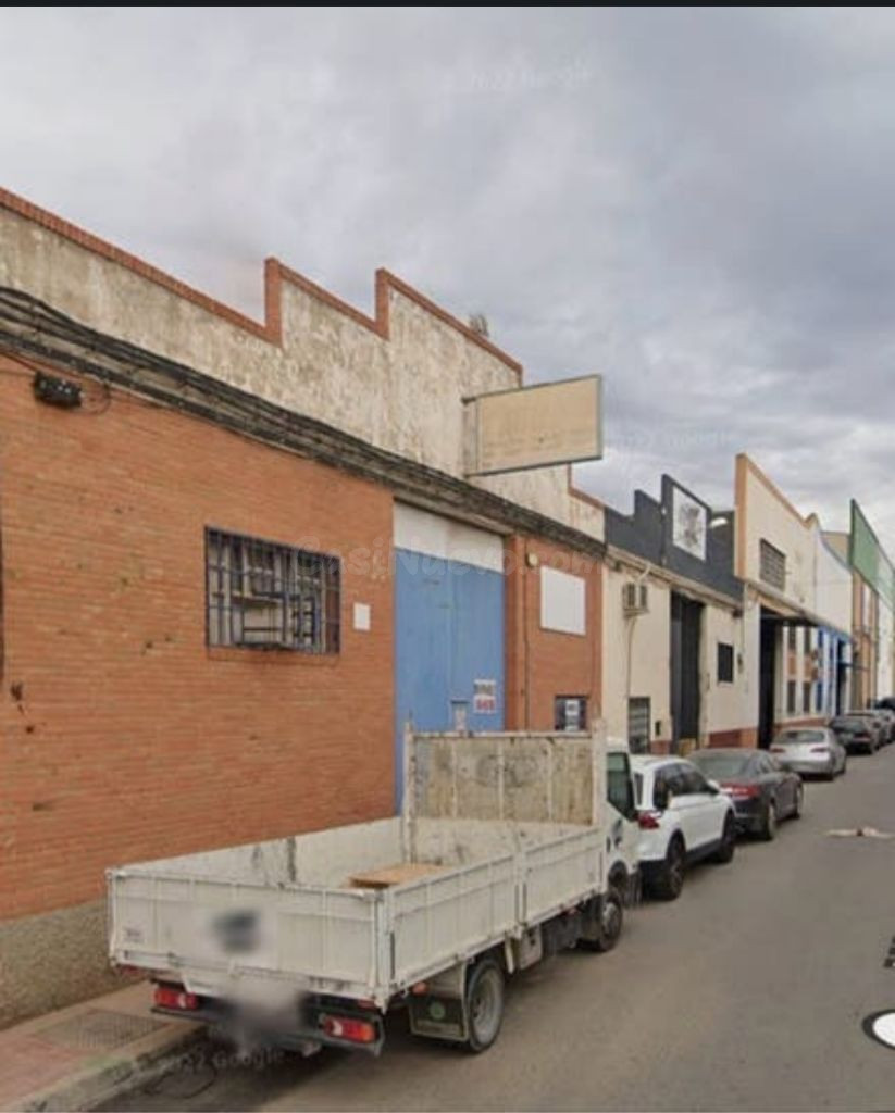 Venta de dos naves en polígono el Viso