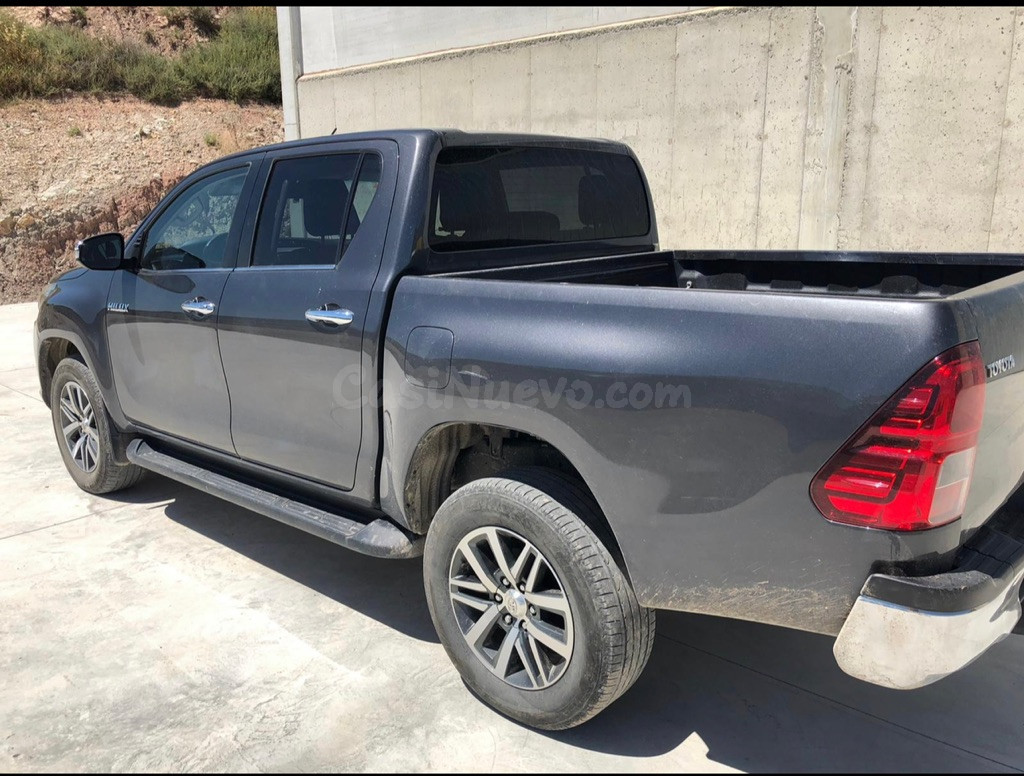 Toyota Hilux 2017 4x4 - Excelente estado