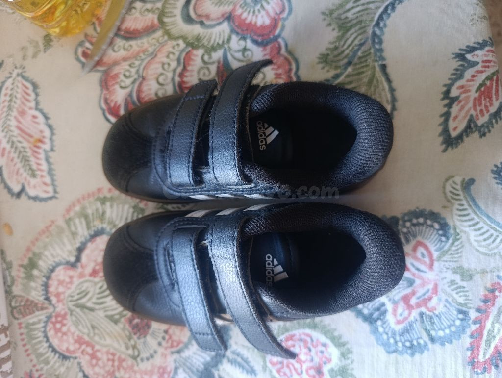 Zapatillas Adidas niño - foto 2