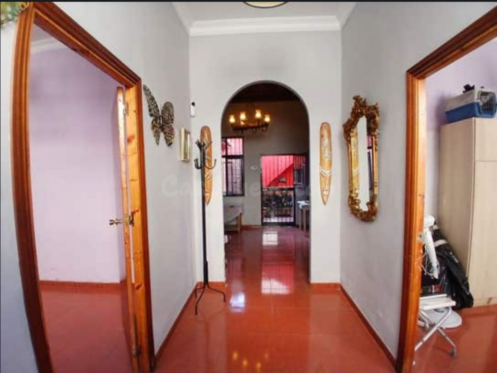 Venta de casa mata de 3 dormitorios zona molinillo