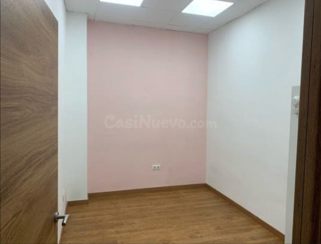 Local 60m2 en Puerto Torre