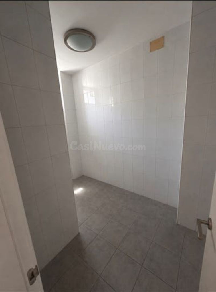Local Comercial de 101 m² en Avda. Obispo Herrera Oria