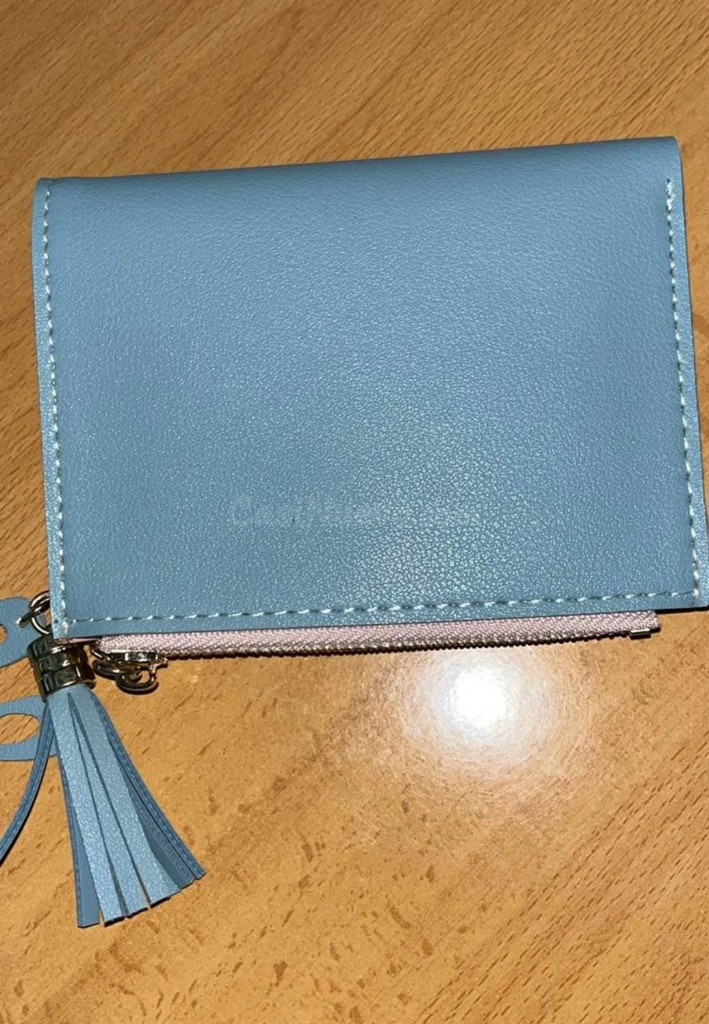 Cartera compacta azul y gris con encanto - foto 2