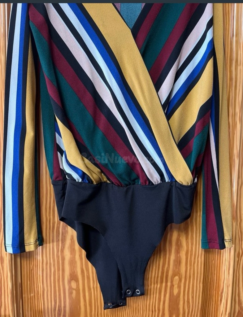 Body Rayas Multicolor Escote V Cruzado - foto 3
