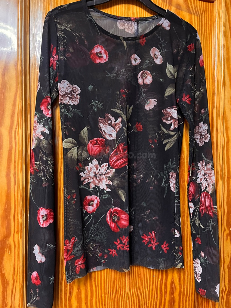 Top floral manga larga - foto 4