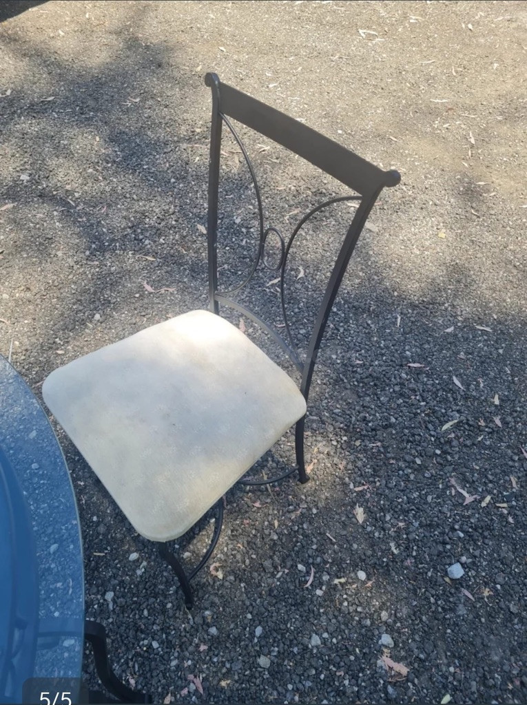 Conjunto Mesa Cristal y 4 Sillas Forja - foto 4