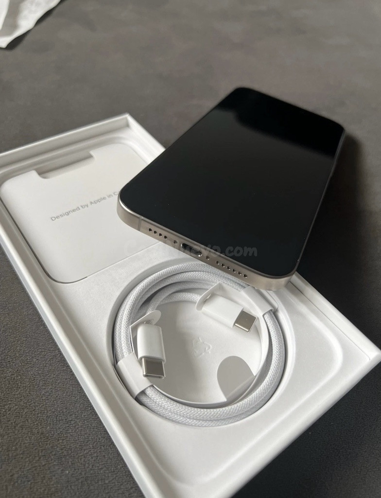 iPhone 15 Pro Max 256 GB Titanio Impecable
