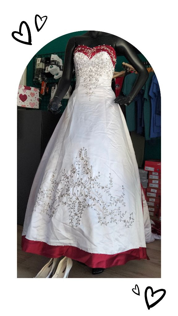 Vestido de Novia Blanco y Rojo Bordado