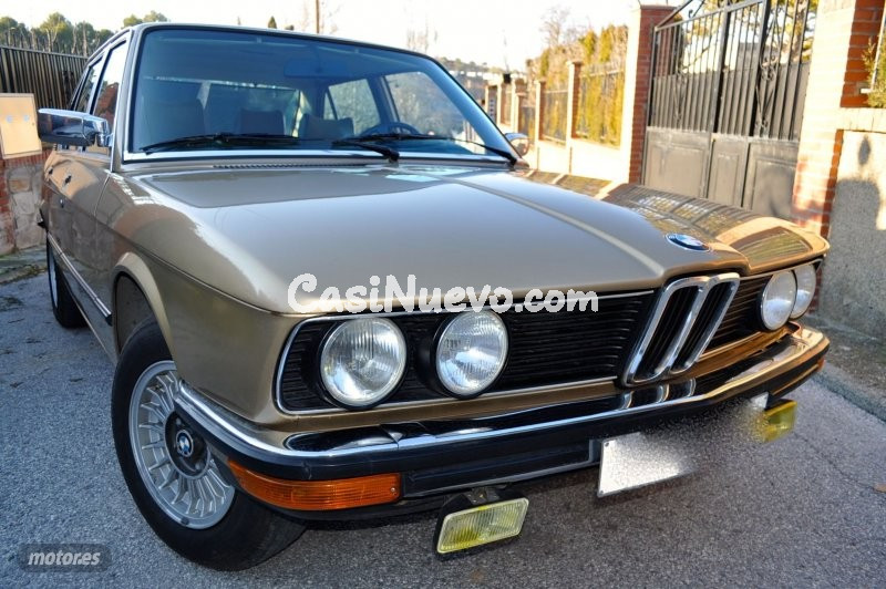 BMW 518 E12 COLECCION PRIVADA 518