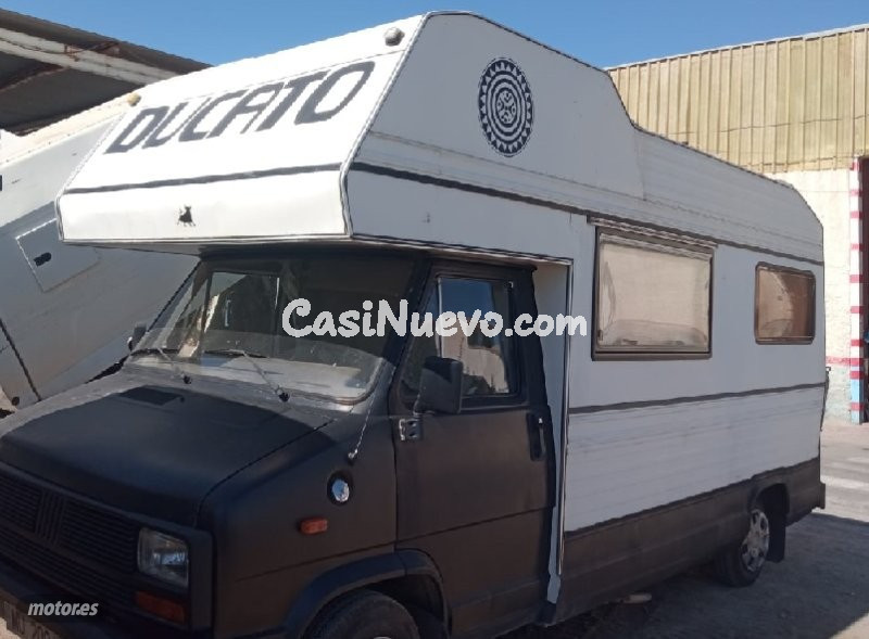 Fiat Ducato AUTO CARAVANA de 1987 con 98.000 Km por 9.800 EUR. en Murcia