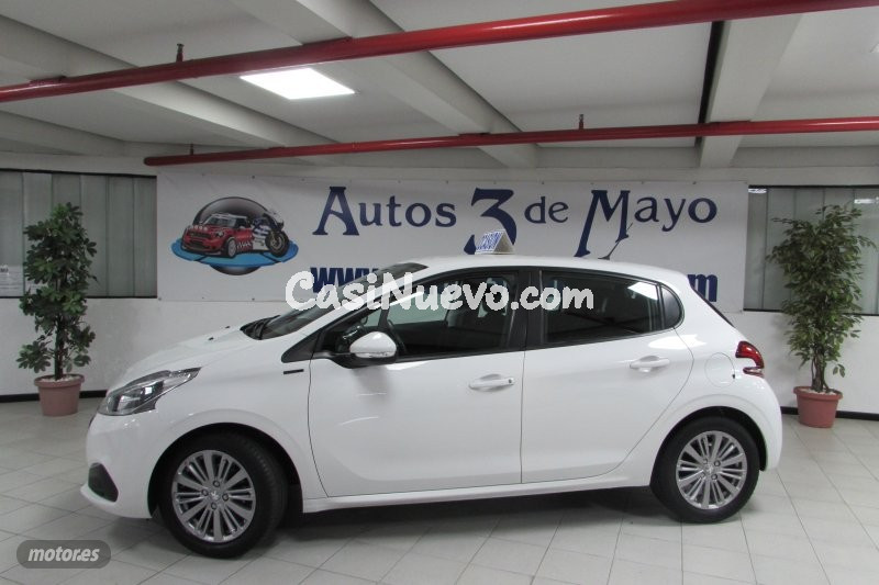 Peugeot 208 PURETECH 1.2 85CV de 2019 con 55.000 Km por 11.490 EUR. en Tenerife
