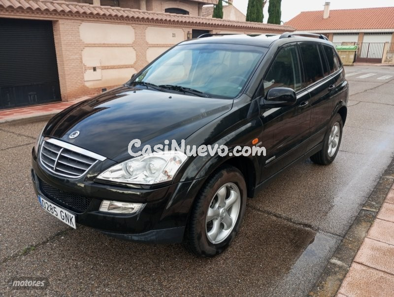 Ssangyong Kyron Premium 2.7D Auto de 2009 con 225.000 Km por 8.000 EUR. en Madrid