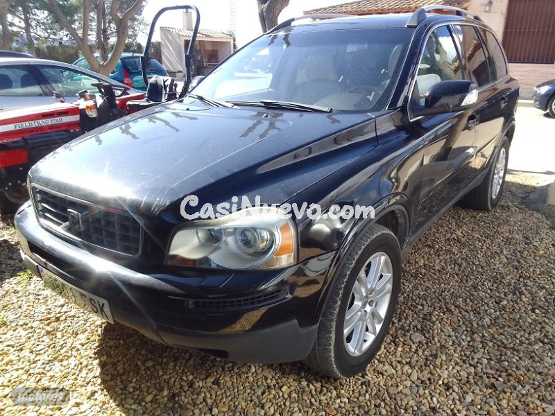 Volvo XC 90 XC90 2.4 D5 MOMENTUM 185 CV. de 2017 con 300.000 Km por 8.500 EUR. en Murcia