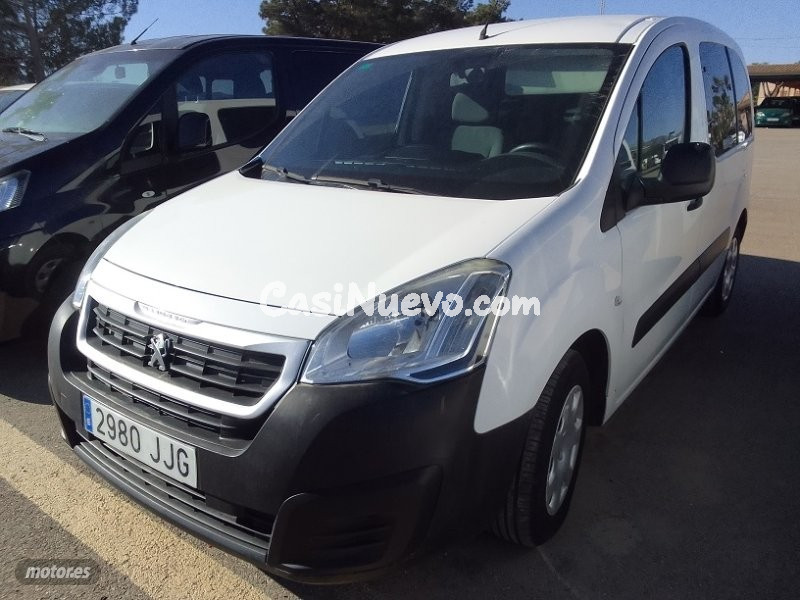 Peugeot Partner 1.6 HDI 5 PLAZAS de 2015 con 107.000 Km por 9.000 EUR. en Murcia