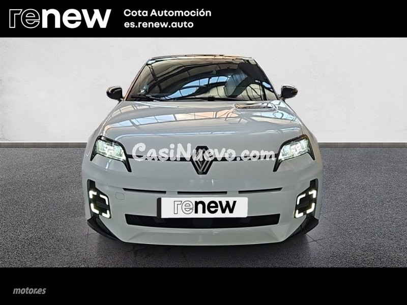 Renault 5 E-Tech Iconic cinq autonomia confort 110 kW de 2024 con 8.000 Km por 28.990 EUR. en Madrid