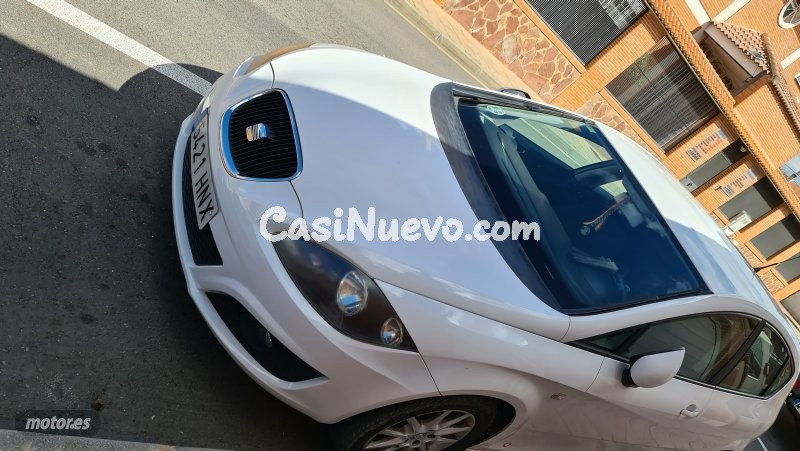 Seat Leon 1.6 copa de 2013 con 111.000 Km por 7.700 EUR. en Madrid