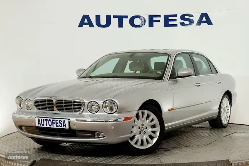 Jaguar XJ