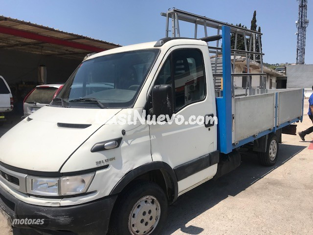 Iveco Daily 29L12 de 2003 con 320.000 Km por 5.200 EUR. en Barcelona