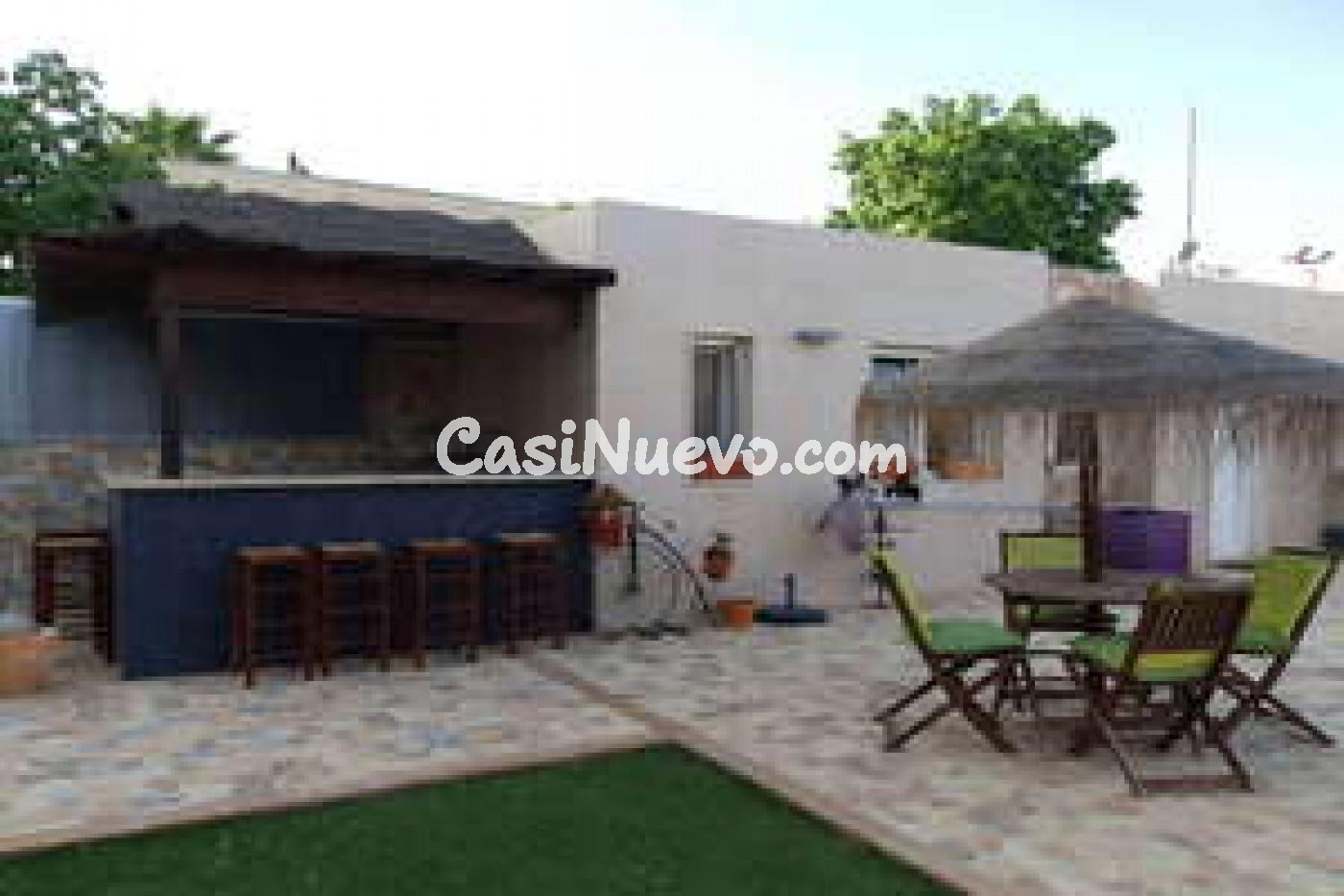 Villa en Roquetas de Mar, 4 hab.