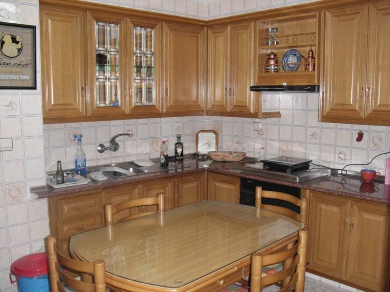 Piso en venta en Elche con 3 hab. y 1 baño Piso sector-quinto