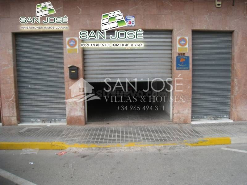 VENTA DE LOCAL COMERCIAL EN NOVELDA EN MUY BUENA ZONA
