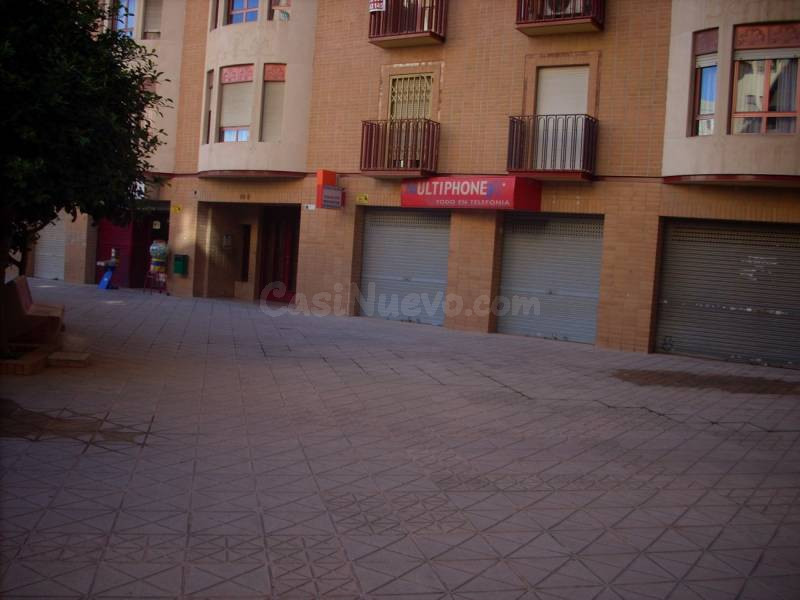 Local comercial en venta en Alcalá de Henares Local comercial altozano