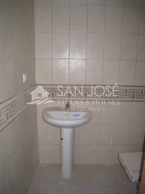 Inmobiliaria San Jose vende o alquila local comercial en Asp - foto 4